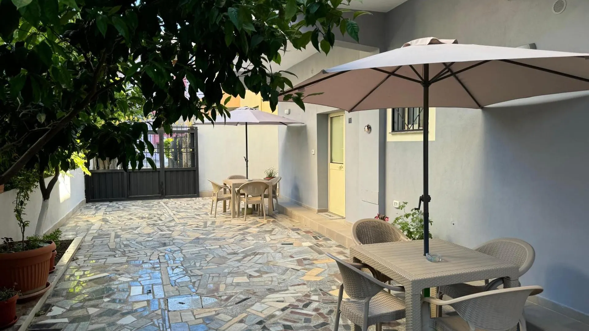 Edlira Apartments Durrës
